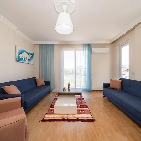 Daire Pleasant Business-Friendly Flat Walking Distance To Beach With Balcony In Konyaalti Antalya